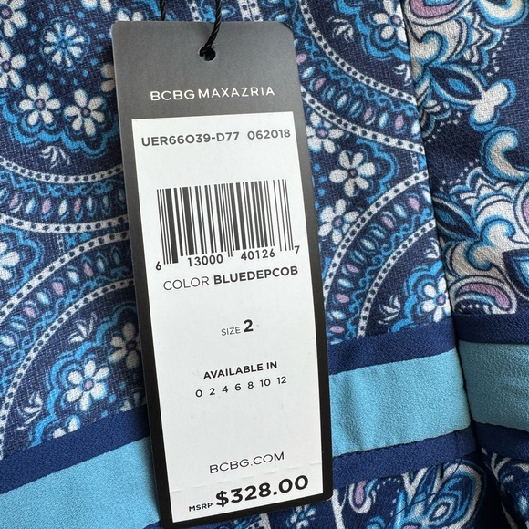 BCBGMaxAzria Paisley Dress - Picture 8 of 11